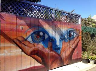 Big Eyes in graffiti alley san fran